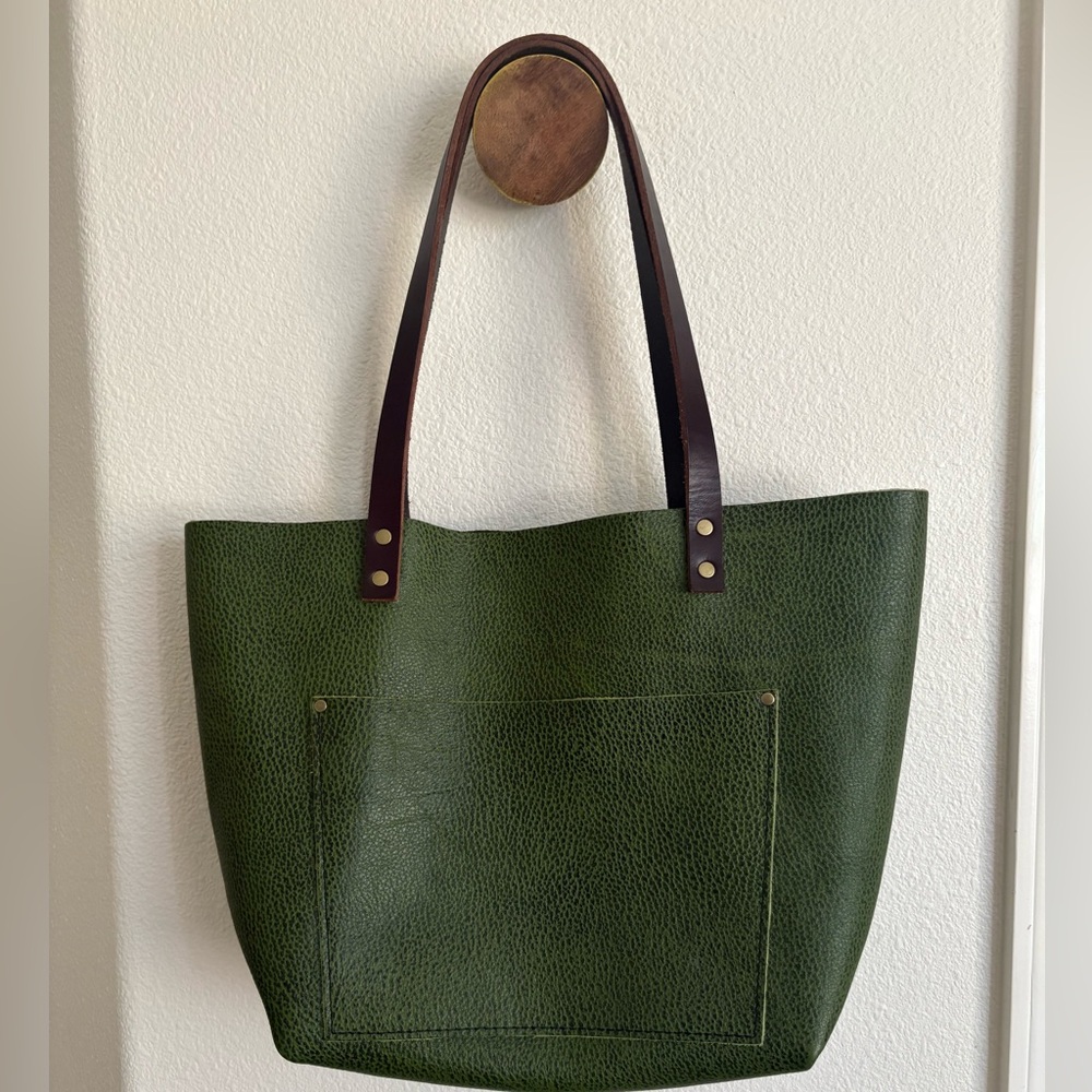 Large Tote 🦄 Avocado 🦄